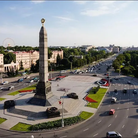 Central Pobeda Апартаменти